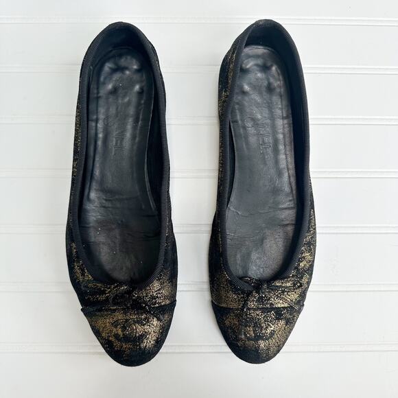Chanel Ballet Flats Cap Toe CC Black Gold Metallic Suede Leather Ballerina Shoes - Picture 1 of 8